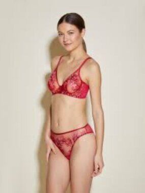Cosabella Red Lace Maasai Underwire Bra NWT Size 32F Mystic Red